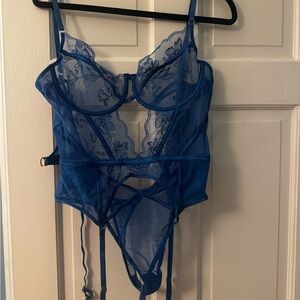 Chic Blue Lace Underwire Bodysuit